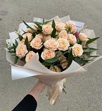 Букет Кремовые розы Латте в Дивногорске