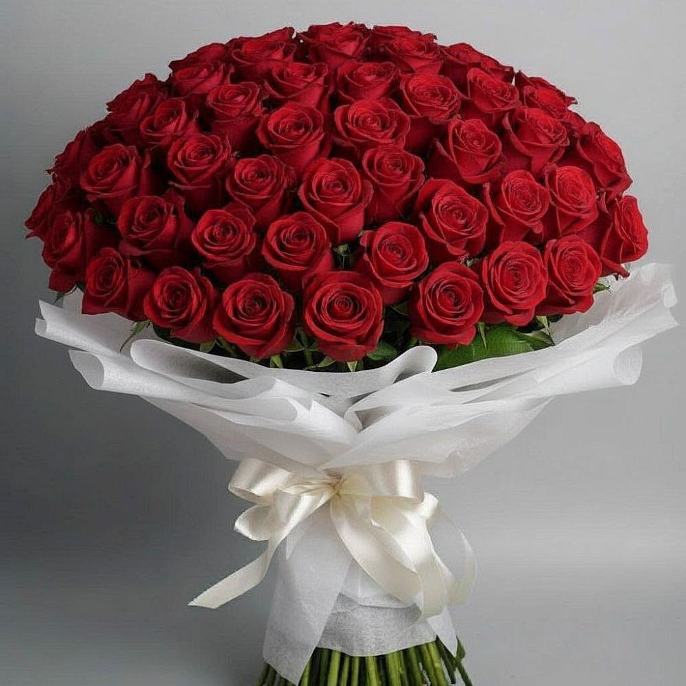 Букет 101 Красная роза Блэк Мэджик в Дивногорске