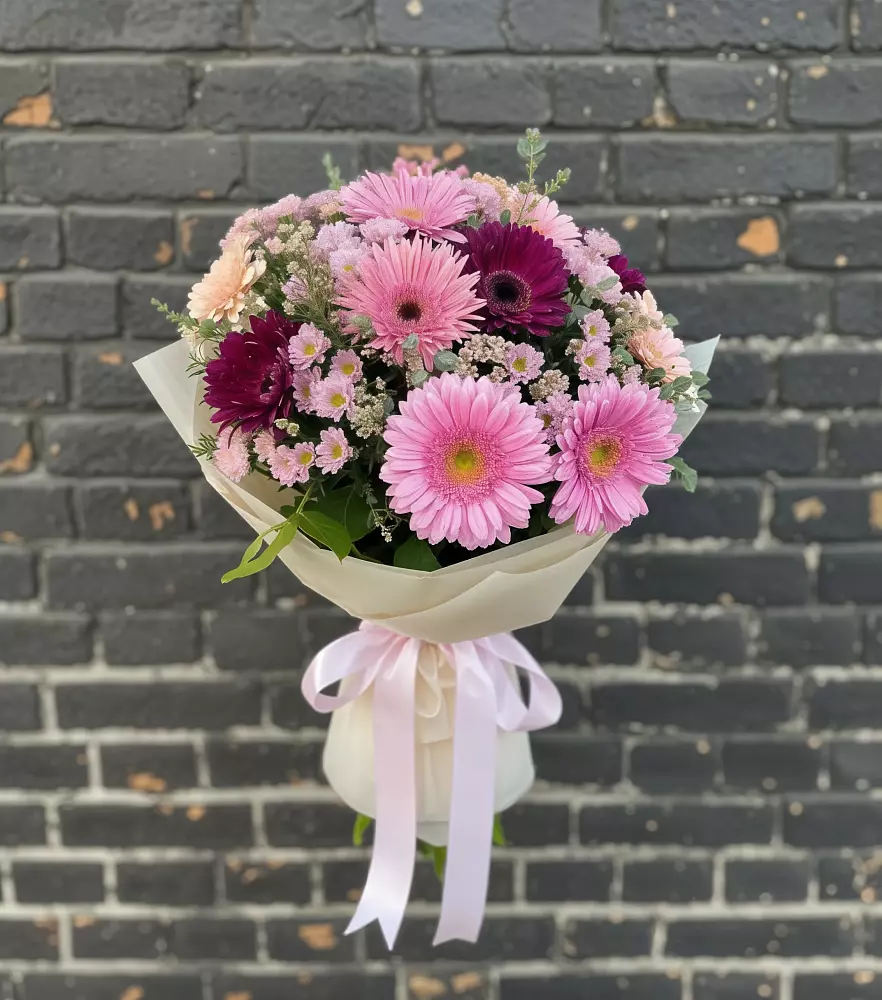 Букет цветов из: Герберы и Хризантемы в Дивногорске