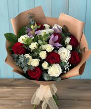 Букет цветов из:  Розы и Альстромерии в Дивногорске