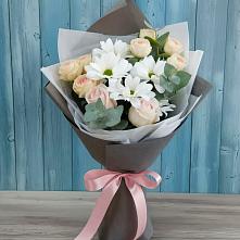 Букет цветов из:  Хризантемы и Розы в Дивногорске
