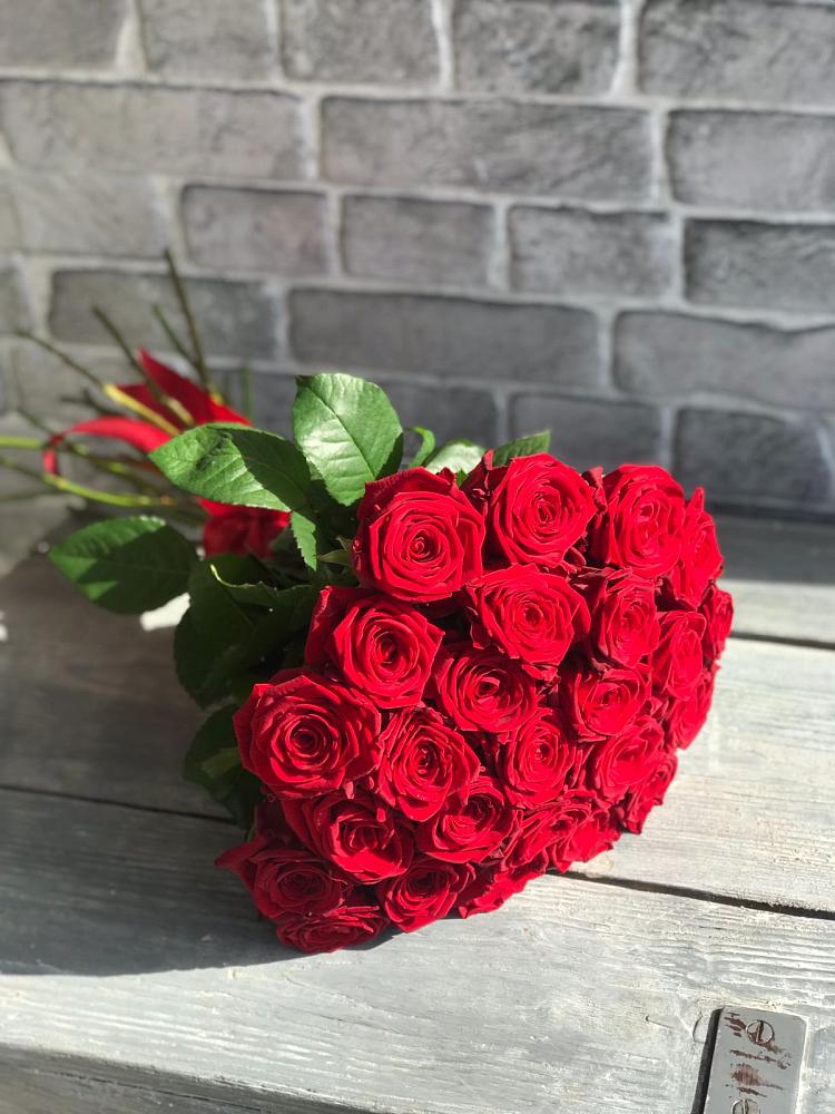 Букет Красные розы Фридом в Дивногорске