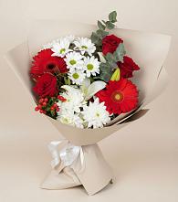 Букет цветов из:  Розы, Хризантемы, Герберы и Лилии в Дивногорске