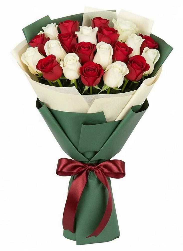 Букет Микс из красных и белых роз в Дивногорске