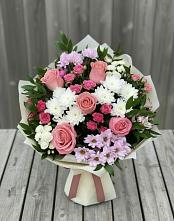 Букет цветов из:  Альстромерии, Гвоздики, Розы и Хризантемы в Дивногорске