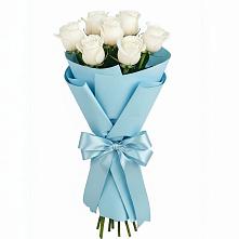 Букет 7 белых роз Проуд в Дивногорске