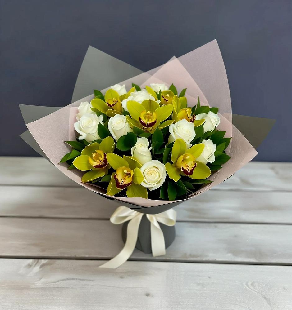 Букет цветов из: Орхидеи и Розы в Дивногорске