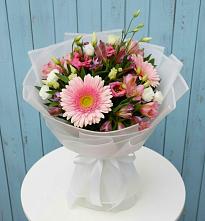 Букет цветов из:  Герберы, Альстромерии и Лизиантусы #REPLACE_PRED# Дивногорске
